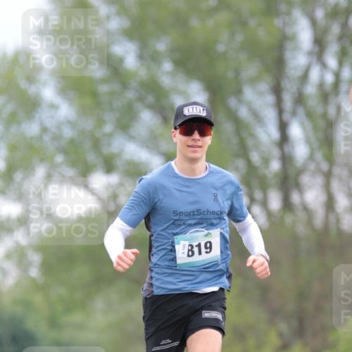 05.05.2024 - 7. Wedeler Halbmarathon H.Heesch http://msf.ph/oto/6224753 05.05.2024 11:15:28 Laufen 00, 819 meine-sportfotos.de