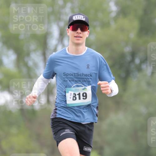 05.05.2024 - 7. Wedeler Halbmarathon H.Heesch http://msf.ph/oto/6224763 05.05.2024 11:15:29 Laufen 819 meine-sportfotos.de