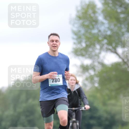 05.05.2024 - 7. Wedeler Halbmarathon H.Heesch http://msf.ph/oto/6224768 05.05.2024 11:15:30 Laufen 780 meine-sportfotos.de
