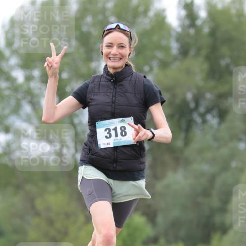 05.05.2024 - 7. Wedeler Halbmarathon H.Heesch http://msf.ph/oto/6224779 05.05.2024 11:23:18 Laufen 318, 45 meine-sportfotos.de