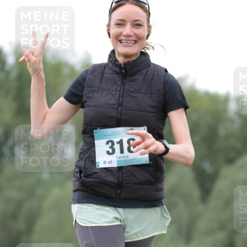05.05.2024 - 7. Wedeler Halbmarathon H.Heesch http://msf.ph/oto/6224796 05.05.2024 11:23:19 Laufen 318, 45 meine-sportfotos.de
