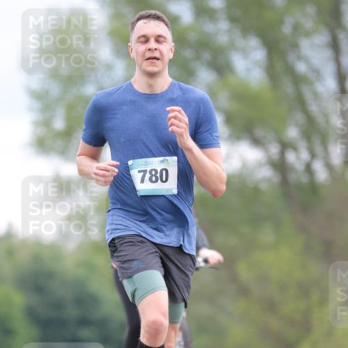 05.05.2024 - 7. Wedeler Halbmarathon H.Heesch http://msf.ph/oto/6224799 05.05.2024 11:15:31 Laufen 780 meine-sportfotos.de