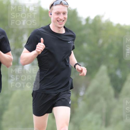05.05.2024 - 7. Wedeler Halbmarathon H.Heesch http://msf.ph/oto/6224858 05.05.2024 11:23:24 Laufen  meine-sportfotos.de