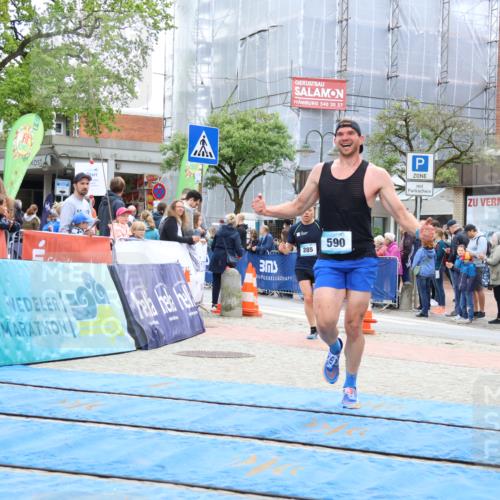 05.05.2024 - 7. Wedeler Halbmarathon Strokosch-Dieckow http://msf.ph/oto/6224871 05.05.2024 11:24:54 Ziel 281, 285, 590, 776 meine-sportfotos.de