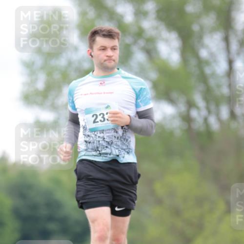 05.05.2024 - 7. Wedeler Halbmarathon H.Heesch http://msf.ph/oto/6224877 05.05.2024 11:23:26 Laufen 233 meine-sportfotos.de