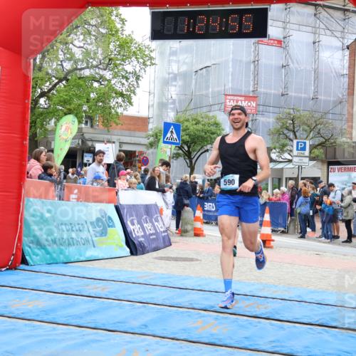 05.05.2024 - 7. Wedeler Halbmarathon Strokosch-Dieckow http://msf.ph/oto/6224907 05.05.2024 11:24:54 Ziel 281, 285, 590, 776 meine-sportfotos.de