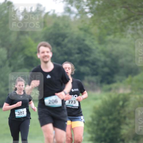 05.05.2024 - 7. Wedeler Halbmarathon H.Heesch http://msf.ph/oto/6225140 05.05.2024 11:16:48 Laufen 382, 206, 773 meine-sportfotos.de