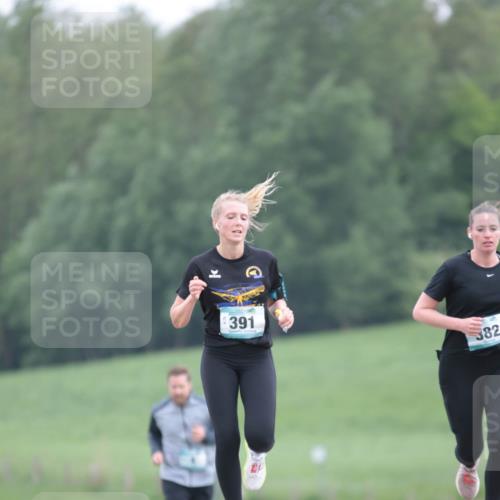 05.05.2024 - 7. Wedeler Halbmarathon H.Heesch http://msf.ph/oto/6225146 05.05.2024 11:16:49 Laufen 391, 382 meine-sportfotos.de