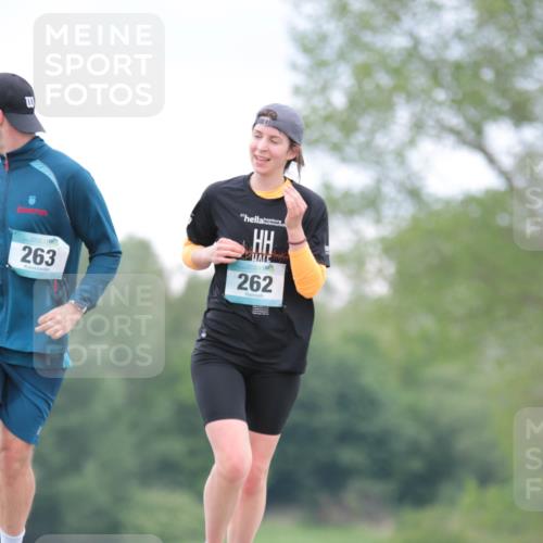 05.05.2024 - 7. Wedeler Halbmarathon H.Heesch http://msf.ph/oto/6225168 05.05.2024 11:23:36 Laufen 263, 262 meine-sportfotos.de