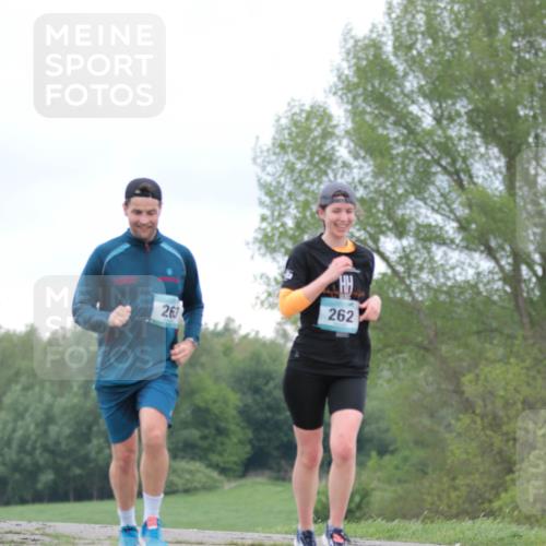05.05.2024 - 7. Wedeler Halbmarathon H.Heesch http://msf.ph/oto/6225179 05.05.2024 11:23:37 Laufen 262, 263 meine-sportfotos.de
