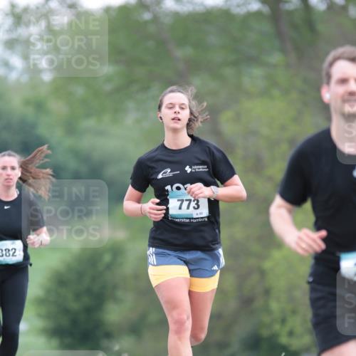 05.05.2024 - 7. Wedeler Halbmarathon H.Heesch http://msf.ph/oto/6225198 05.05.2024 11:16:51 Laufen 382, 773, 92 meine-sportfotos.de