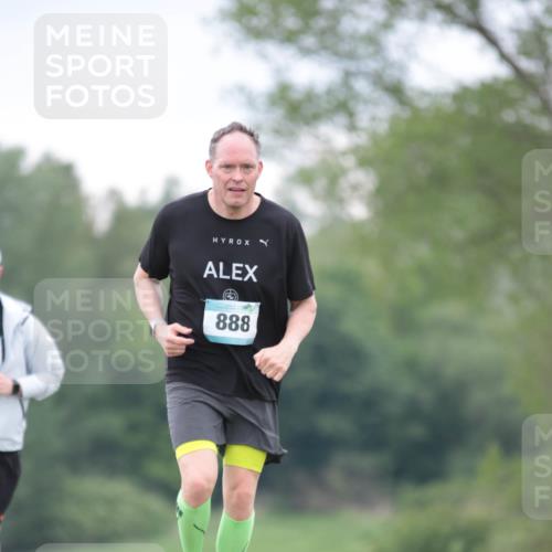 05.05.2024 - 7. Wedeler Halbmarathon H.Heesch http://msf.ph/oto/6225235 05.05.2024 11:24:32 Laufen 888 meine-sportfotos.de