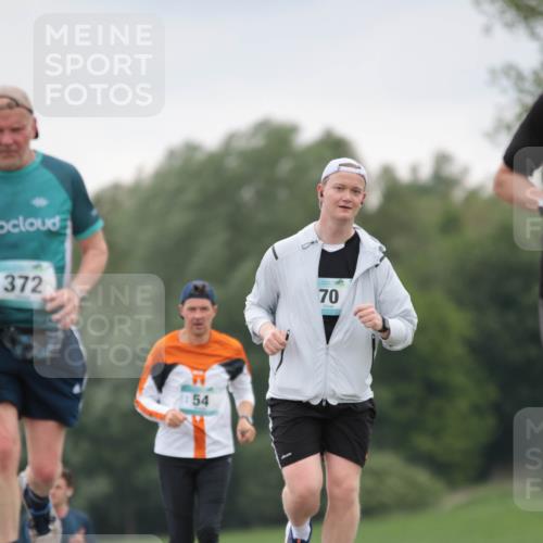 05.05.2024 - 7. Wedeler Halbmarathon H.Heesch http://msf.ph/oto/6225238 05.05.2024 11:24:34 Laufen 372, 312, 54, 70 meine-sportfotos.de