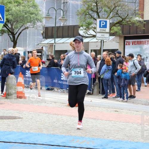 05.05.2024 - 7. Wedeler Halbmarathon Strokosch-Dieckow http://msf.ph/oto/6225242 05.05.2024 11:26:24 Ziel 682, 704, 843, 901 meine-sportfotos.de