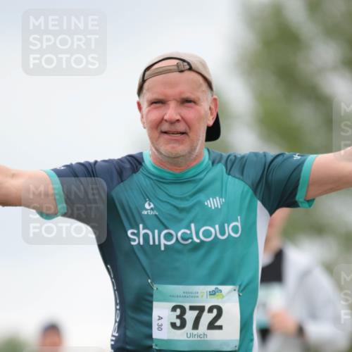 05.05.2024 - 7. Wedeler Halbmarathon H.Heesch http://msf.ph/oto/6225249 05.05.2024 11:24:38 Laufen 372, 30 meine-sportfotos.de