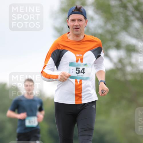 05.05.2024 - 7. Wedeler Halbmarathon H.Heesch http://msf.ph/oto/6225257 05.05.2024 11:24:41 Laufen 54, 62 meine-sportfotos.de