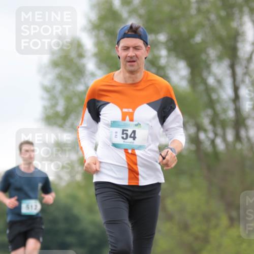 05.05.2024 - 7. Wedeler Halbmarathon H.Heesch http://msf.ph/oto/6225262 05.05.2024 11:24:42 Laufen 12, 54 meine-sportfotos.de
