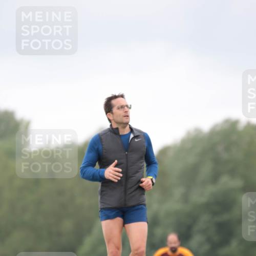 05.05.2024 - 7. Wedeler Halbmarathon H.Heesch http://msf.ph/oto/6225275 05.05.2024 11:24:49 Laufen  meine-sportfotos.de