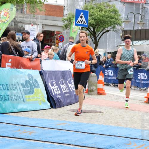 05.05.2024 - 7. Wedeler Halbmarathon Strokosch-Dieckow http://msf.ph/oto/6225296 05.05.2024 11:26:27 Ziel 662, 682, 704, 843, 901 meine-sportfotos.de