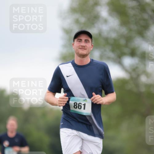 05.05.2024 - 7. Wedeler Halbmarathon H.Heesch http://msf.ph/oto/6225391 05.05.2024 11:25:34 Laufen 9, 861 meine-sportfotos.de