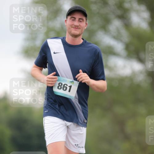 05.05.2024 - 7. Wedeler Halbmarathon H.Heesch http://msf.ph/oto/6225393 05.05.2024 11:25:35 Laufen 76, 861, 5, 3 meine-sportfotos.de