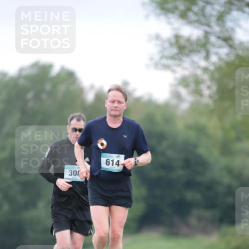 05.05.2024 - 7. Wedeler Halbmarathon H.Heesch http://msf.ph/oto/6225395 05.05.2024 11:25:36 Laufen 30, 614 meine-sportfotos.de