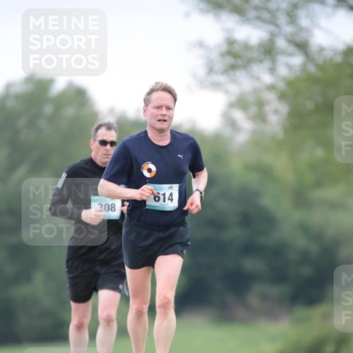 05.05.2024 - 7. Wedeler Halbmarathon H.Heesch http://msf.ph/oto/6225398 05.05.2024 11:25:37 Laufen 208, 614 meine-sportfotos.de