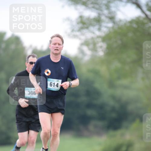 05.05.2024 - 7. Wedeler Halbmarathon H.Heesch http://msf.ph/oto/6225400 05.05.2024 11:25:37 Laufen 308, 614 meine-sportfotos.de