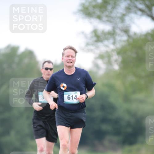 05.05.2024 - 7. Wedeler Halbmarathon H.Heesch http://msf.ph/oto/6225408 05.05.2024 11:25:37 Laufen 614 meine-sportfotos.de