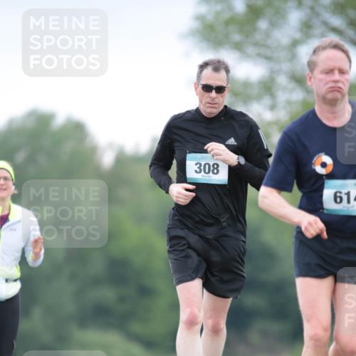 05.05.2024 - 7. Wedeler Halbmarathon H.Heesch http://msf.ph/oto/6225415 05.05.2024 11:25:40 Laufen 308, 614 meine-sportfotos.de