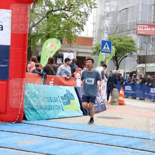 05.05.2024 - 7. Wedeler Halbmarathon Strokosch-Dieckow http://msf.ph/oto/6225464 05.05.2024 11:26:33 Ziel 662, 682 meine-sportfotos.de