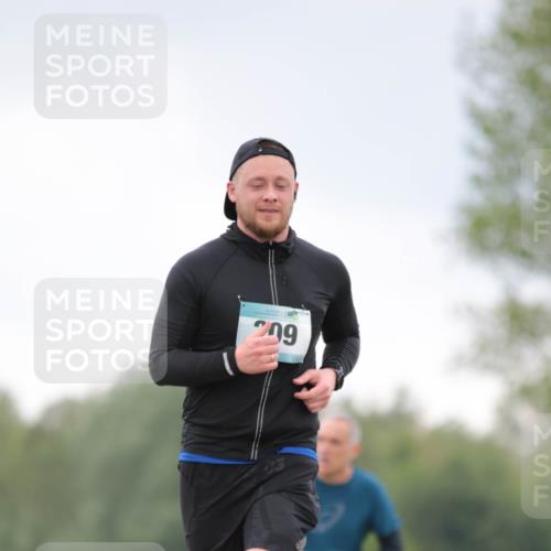 05.05.2024 - 7. Wedeler Halbmarathon H.Heesch http://msf.ph/oto/6225491 05.05.2024 11:26:15 Laufen 209 meine-sportfotos.de