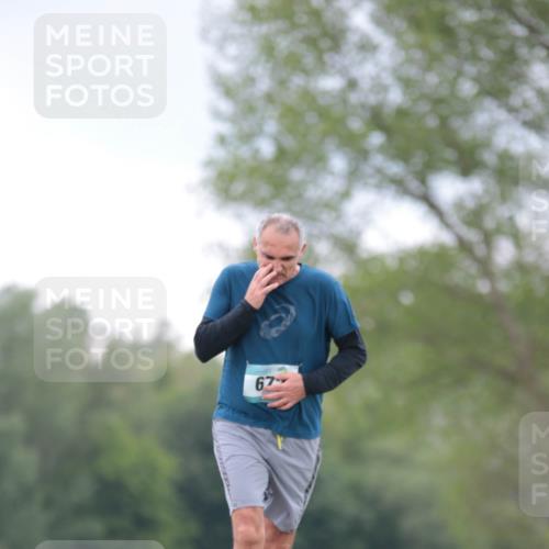 05.05.2024 - 7. Wedeler Halbmarathon H.Heesch http://msf.ph/oto/6225493 05.05.2024 11:26:19 Laufen 67 meine-sportfotos.de