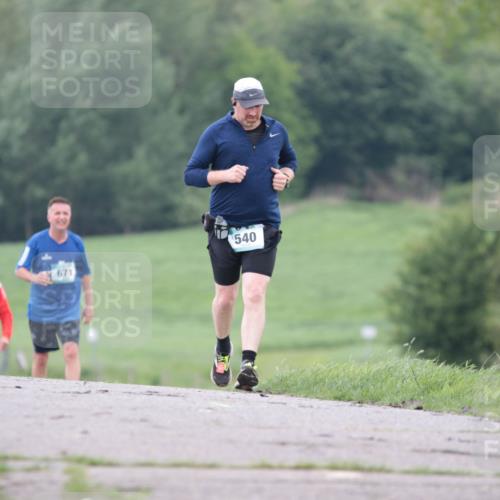 05.05.2024 - 7. Wedeler Halbmarathon H.Heesch http://msf.ph/oto/6225502 05.05.2024 11:26:26 Laufen 540, 671 meine-sportfotos.de