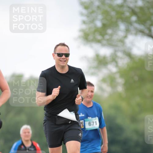 05.05.2024 - 7. Wedeler Halbmarathon H.Heesch http://msf.ph/oto/6225520 05.05.2024 11:26:36 Laufen 671 meine-sportfotos.de