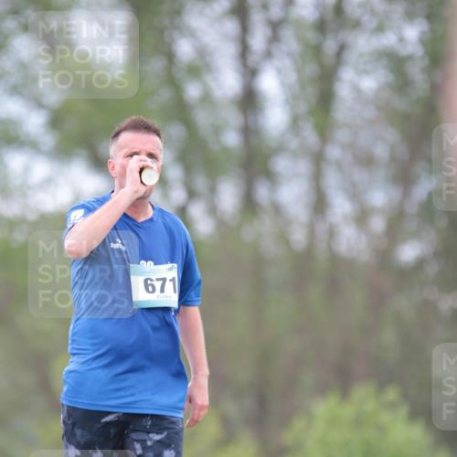 05.05.2024 - 7. Wedeler Halbmarathon H.Heesch http://msf.ph/oto/6225538 05.05.2024 11:26:42 Laufen 671 meine-sportfotos.de