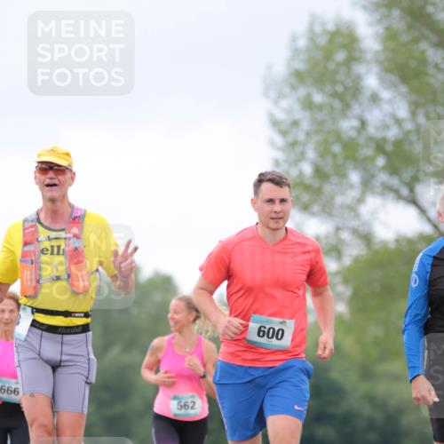 05.05.2024 - 7. Wedeler Halbmarathon H.Heesch http://msf.ph/oto/6225545 05.05.2024 11:26:44 Laufen 666, 562, 600 meine-sportfotos.de