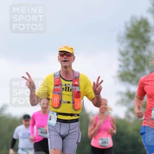 05.05.2024 - 7. Wedeler Halbmarathon H.Heesch http://msf.ph/oto/6225551 05.05.2024 11:26:45 Laufen 666, 562 meine-sportfotos.de