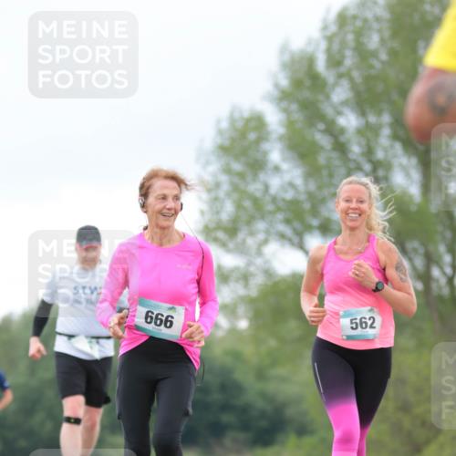 05.05.2024 - 7. Wedeler Halbmarathon H.Heesch http://msf.ph/oto/6225559 05.05.2024 11:26:49 Laufen 666, 562 meine-sportfotos.de