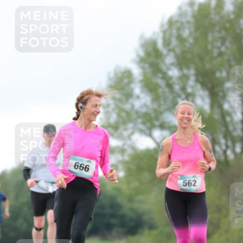 05.05.2024 - 7. Wedeler Halbmarathon H.Heesch http://msf.ph/oto/6225560 05.05.2024 11:26:49 Laufen 460, 666, 562 meine-sportfotos.de