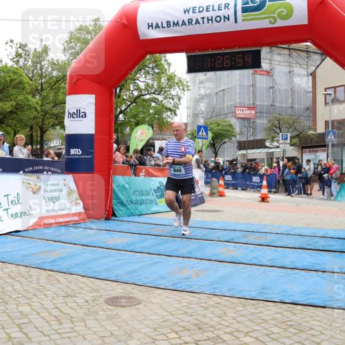 05.05.2024 - 7. Wedeler Halbmarathon Strokosch-Dieckow http://msf.ph/oto/6225631 05.05.2024 11:26:53 Ziel 848 meine-sportfotos.de