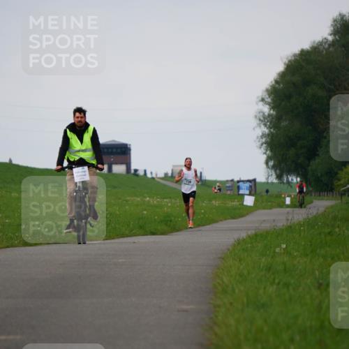 05.05.2024 - 7. Wedeler Halbmarathon Fuchs,  Jonas http://msf.ph/oto/6232296 05.05.2024 11:08:59 Laufen 739 meine-sportfotos.de