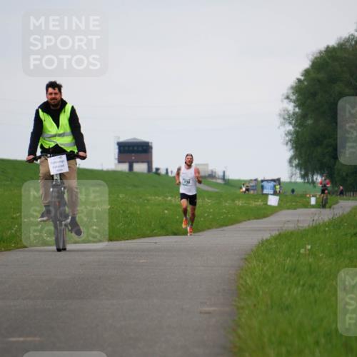 05.05.2024 - 7. Wedeler Halbmarathon Fuchs,  Jonas http://msf.ph/oto/6232298 05.05.2024 11:09:02 Laufen 739 meine-sportfotos.de
