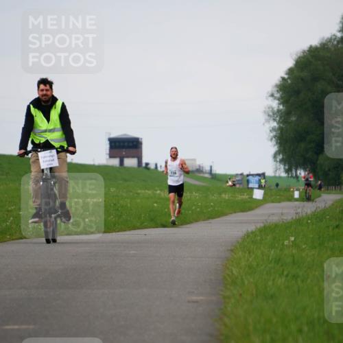 05.05.2024 - 7. Wedeler Halbmarathon Fuchs,  Jonas http://msf.ph/oto/6232299 05.05.2024 11:09:02 Laufen 10, 739 meine-sportfotos.de