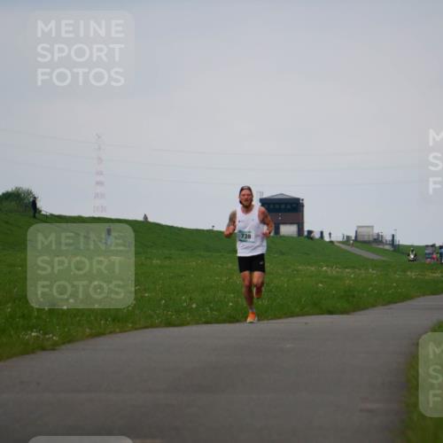 05.05.2024 - 7. Wedeler Halbmarathon Fuchs,  Jonas http://msf.ph/oto/6232307 05.05.2024 11:09:07 Laufen 739 meine-sportfotos.de