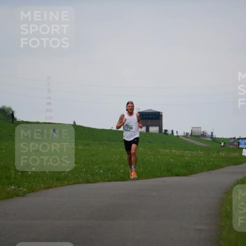 05.05.2024 - 7. Wedeler Halbmarathon Fuchs,  Jonas http://msf.ph/oto/6232308 05.05.2024 11:09:07 Laufen  meine-sportfotos.de