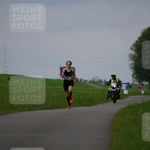 05.05.2024 - 7. Wedeler Halbmarathon Fuchs,  Jonas http://msf.ph/oto/6232380 05.05.2024 11:10:35 Laufen 685, 11 meine-sportfotos.de