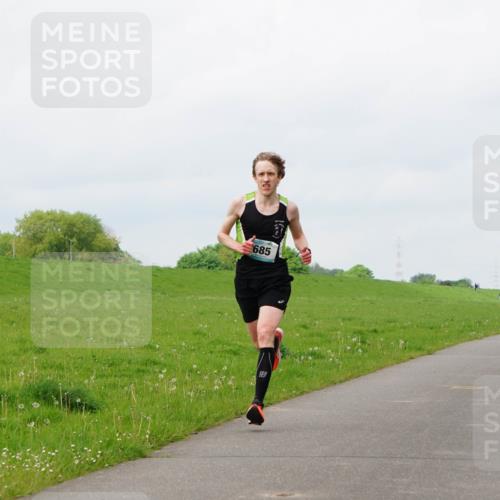 05.05.2024 - 7. Wedeler Halbmarathon Fuchs,  Jonas http://msf.ph/oto/6232419 05.05.2024 11:10:48 Laufen 685 meine-sportfotos.de