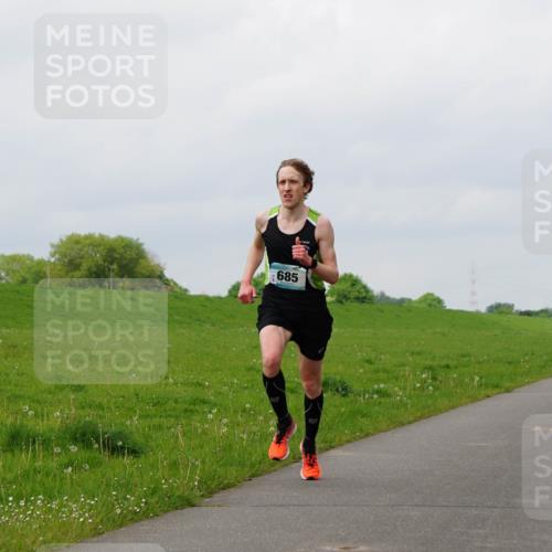 05.05.2024 - 7. Wedeler Halbmarathon Fuchs,  Jonas http://msf.ph/oto/6232421 05.05.2024 11:10:48 Laufen 685 meine-sportfotos.de