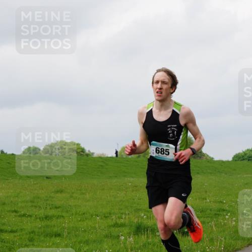 05.05.2024 - 7. Wedeler Halbmarathon Fuchs,  Jonas http://msf.ph/oto/6232429 05.05.2024 11:10:49 Laufen 685 meine-sportfotos.de